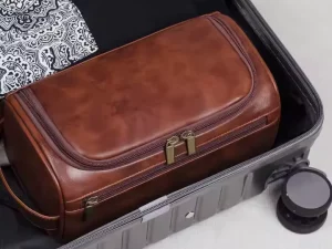 Personalized Leather Travel Toiletry Bag – Elegant Gift for Him or Her - Image 4